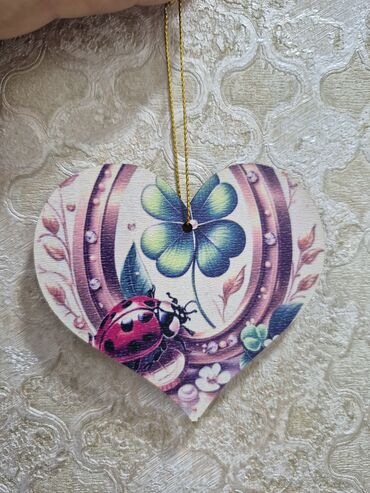 Yeni il oyuncaqları və bəzəkləri: Yeni il üçün əl işi bəzəklər və qapı asmaları - Temalar: at — 11