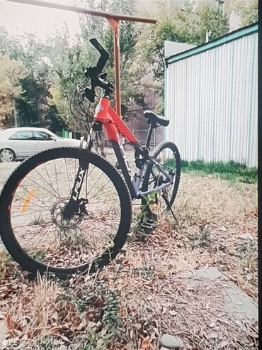 velosiped ot 3 let: Продаю велосипед фирма Laux 3 скоросьти и 7передач колеса 26дюм