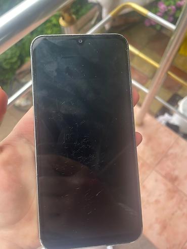 iphone 8 gəncə: Samsung Galaxy A24 Arxasında cızıqlar var qabag ekranındada yungul var — 6