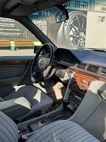 ауди 2 8: Mercedes-Benz W124: 1992 г., 2.3 л, Автомат, Бензин, Седан — 9