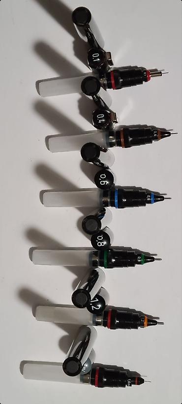 Setovi ručnog alata: • Dva pakovanja rOtring rapitografa i jedno pakovanje rOtring šestra — 8