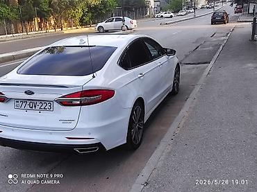 Ford: Maşın ideal vəziyyətdədir. Titanium komplektasiya, full salon — 5