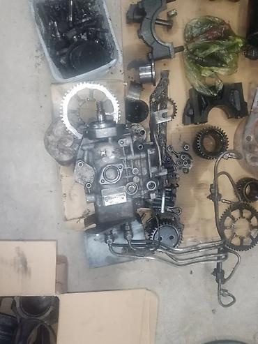 Двигатели, моторы и ГБЦ: Дизельный двигатель (разобранный комплект) Состав по фото: - Блок — 7
