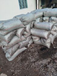 куплю деревья на дрова: Прадаю уголь цена 250сом за мишок