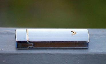 Upaljači i prateća oprema: Ronson Turbo upaljač MASIVAN 80gr!. Sjajan komad. Masivan i težak. Cca — 2