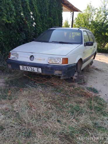 продам срочно машину: Volkswagen Passat: 1994 г., 1.8 л, Механика, Бензин, Универсал