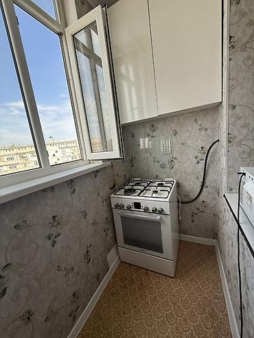 Продажа квартир: 3 комнаты, 61 м², 12 мкр 106 серия, 9 этаж, Косметический ремонт — 10
