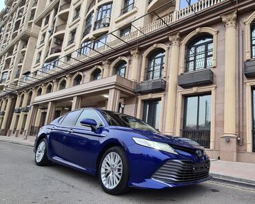 Toyota: Toyota Camry: 2018 г., 2.5 л, Вариатор, Гибрид, Седан