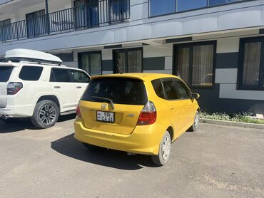 купить бу электромобиль из китая: Honda Fit: 2006 г., 1.5 л, Типтроник, Бензин, Седан