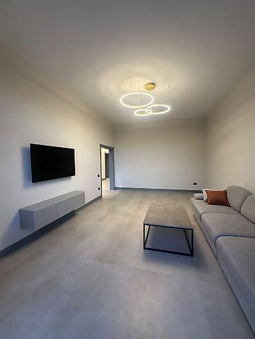 qobuda evlar: Müasir dizaynlı hovuzlu villa - Geniş həyət və tam hasarlanmış sahə - — 4