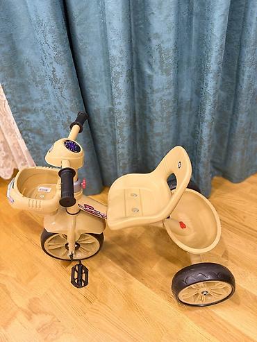 Велосипеды: Uşaq üçün 3 təkərli velosiped satılır. Yaxşı vəziyyətdədir, tam — 4