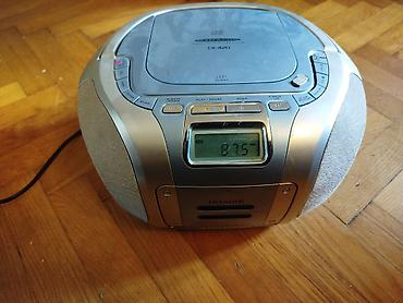 Zvučnici i stereo sistemi: Hitachi radiokasetofon Nema antenu inace radi, malo ga zeza dugme za — 15