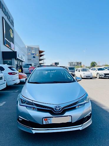 карола 2019: Toyota Corolla: 2019 г., 1.8 л, Вариатор, Бензин, Седан — 4