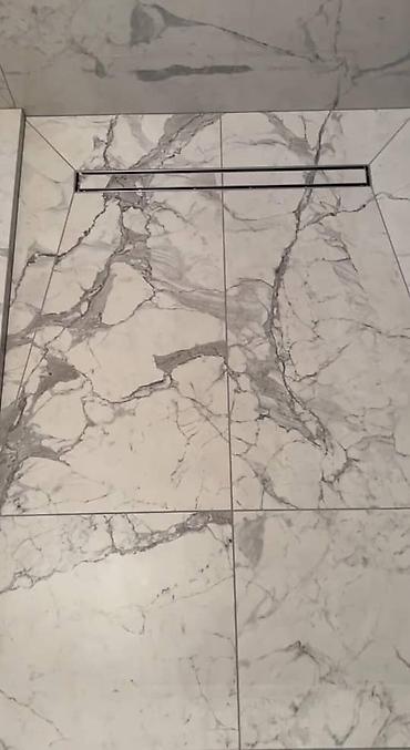 Монтаж и замена сантехники: Современное пространство общественного туалета, разработанное с учетом — 20