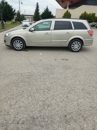 Digər Avtomobillər: Maşının zavod nə qoyubsa hamısı işləkdi, avtopilotda həmçinin, dörd — 1