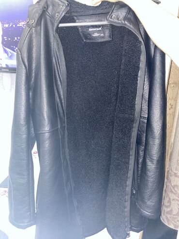 palto qara: Пальто 3XL (EU 46), цвет - Черный