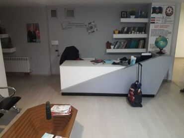 Digər kommersiya daşınmaz əmlakı: Həzi aslanov metrosuna yaxin Gəncə prospektində yerləşən obyekt ofis — 16