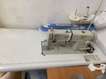машинка оверлок: Швейная машина Полуавтомат