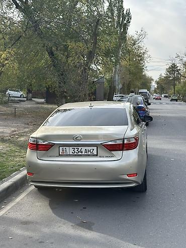 lexus 2021: Lexus ES: 2012 г., 2.5 л, Вариатор, Гибрид, Седан — 3