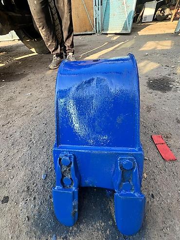 Экскаваторы: Экскаватор, Гусеничный — 8