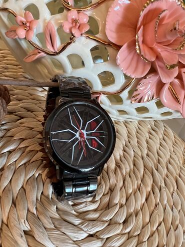 Qol saatları: Yeni, Qol saatı, rəng - Qara — 18