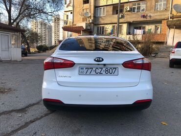 kia masin: Kia Cerato: 1.8 l | 2014 il Sedan