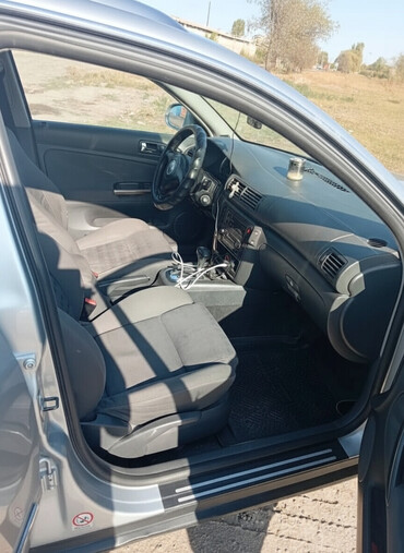 Volkswagen: Volkswagen Passat: 2004 г., 2.5 л, Автомат, Дизель, Универсал — 1