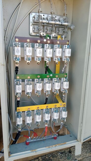 ремонт и строительство домов: Peşəkar elektrik montaj və paylayıcı lövhə (şit) yığımı xidməti