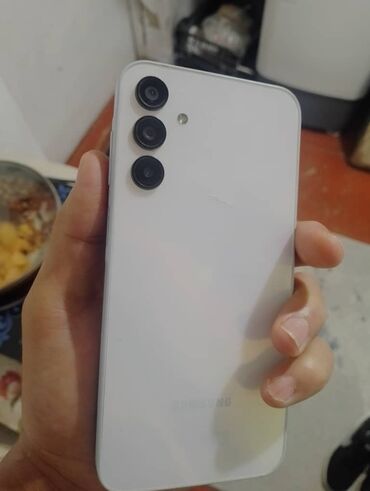 самсунг галакси таб а7: Samsung Galaxy A15, түсү - Ак
