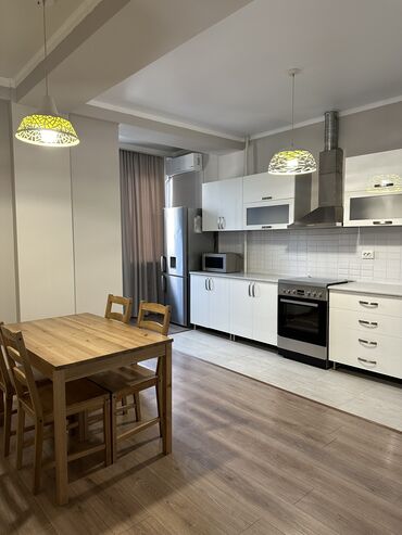 квартира продаж: 2 комнаты, 86 м², Элитка, 5 этаж, Косметический ремонт