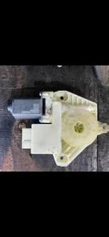 delovi alternatora: GOLF 7 DELOVI MOTOR LIC PODIZACA STAKLA 5Q4959811A | Audi vagen — 2