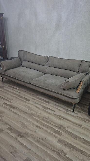 divan kohnə: Müasir dizaynlı 3-yerlik divan - Rəng: boz (taupe tonlarında) — 1