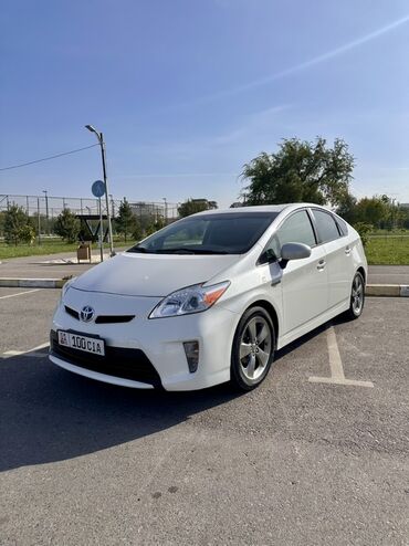 купить зикр в бишкеке: Toyota Prius: 2013 г., 1.8 л, Вариатор, Гибрид, Хетчбек