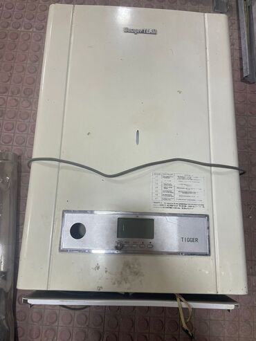 Kombilər: İşlənmiş Kombi 24 kVt, Ünvandan götürmə, Zəmanətsiz, Kredit yoxdur