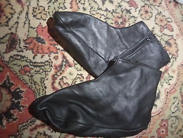 deri plas: Qadın üçün qara dəri botilər - Material: qara dəri (parlaq tekstura) — 1