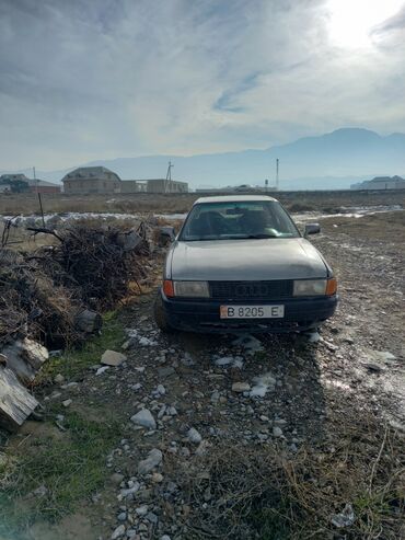 каракол авто: Audi 80: 1989 г., 1.8 л, Механика, Бензин, Седан