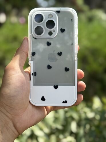 Kabrolar: Müxtəlif iPhone modelləri üçün çiçək naxışlı, şəffaf keys. Bu keys — 25