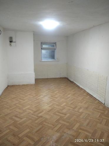 сдаю балыкчы: 30 м², 2 комнаты, Без животных — 1