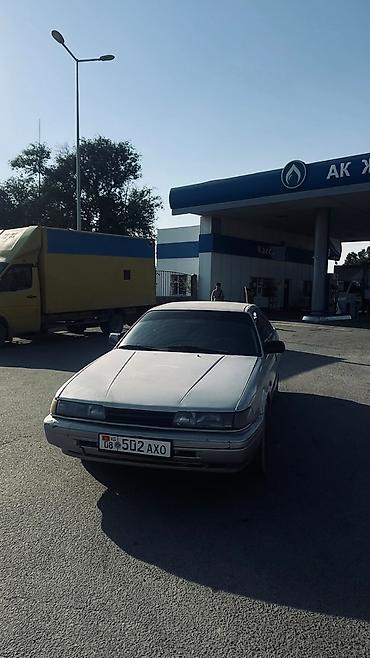 mazda 2000: Mazda 626: 1989 г., 2 л, Механика, Лифтбек — 3