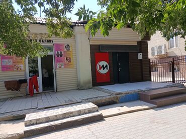 аренда магазин бишкек: Продаю Магазин В жилом доме, 100 м², Старый ремонт, Отдельный вход, 1 этаж