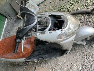 срочно продаю скутер: Скутер Suzuki, 50 куб. см, Бензин, Б/у