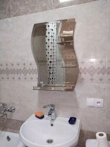 Посуточная аренда квартир: 1 комната, Постельное белье, Кондиционер, Парковка — 8