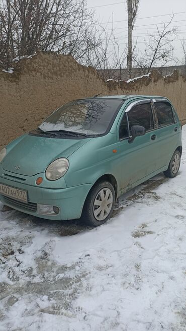 дево матис: Хэтчбек Daewoo Matiz в зеленом цвете. Автомобиль отличается