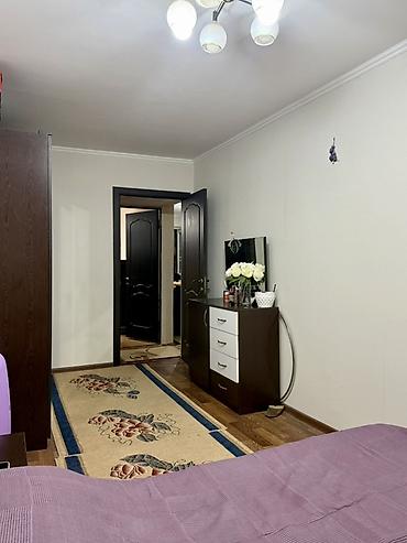 104: 3 комнаты, 58 м², 5 мкр 104 серия, 3 этаж, Старый ремонт — 4
