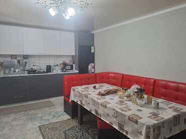 сдается квартира в частном доме: 3 бөлмө, 100 кв. м, 2 кабат, Косметикалык ремонт
