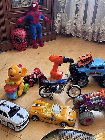 Oyuncaqlar: Uşaq üçün böyük plastik “dump truck” oyuncaq maşın. Hamisi seliqelidi — 6