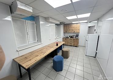 180: Аренда офисов, 180 м², 1 линия — 5