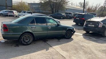 срочно продаю в связи с переездом: Mercedes-Benz C-Class: 1999 г., 2.8 л, Автомат, Бензин, Седан