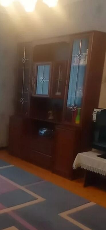 Ev üçün digər mebel: Мебель. стенка длина 160м.компактная вместительная. в хорошем lalafo.az -da Ev üçün digər mebel: Мебель. стенка длина 160м.компактная вместительная. в хорошем
