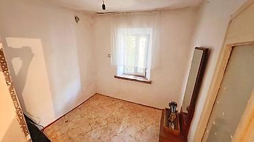 Продажа полдома: Продам Участок 3,5 соток, дом саман 61м2, р-н КНУ, 135т$ Есть — 13